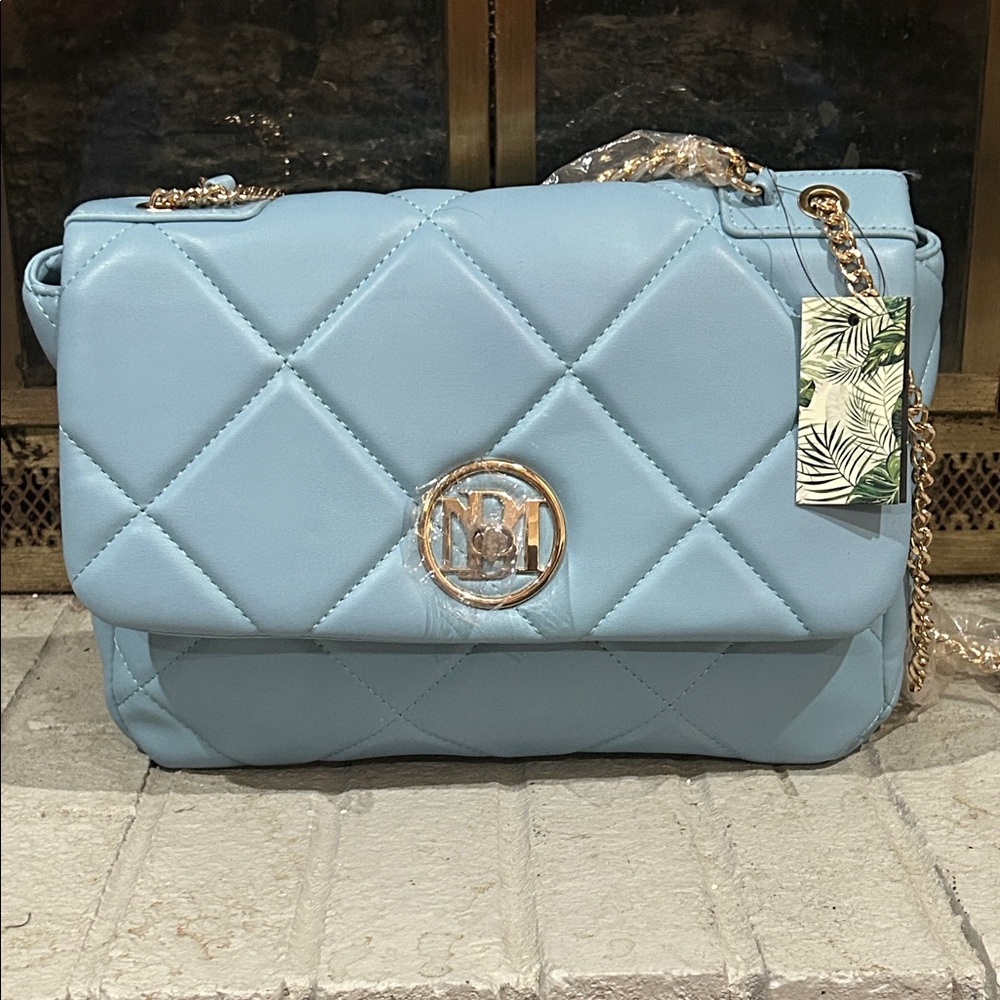 Elegant Blue Quilted Chain Bag